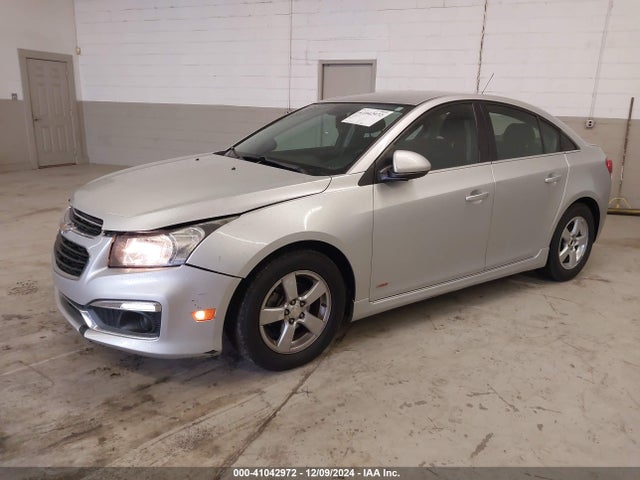 Chevrolet Cruze 1lt Auto 2015 1G1PC5SB1F7261468 Image 2