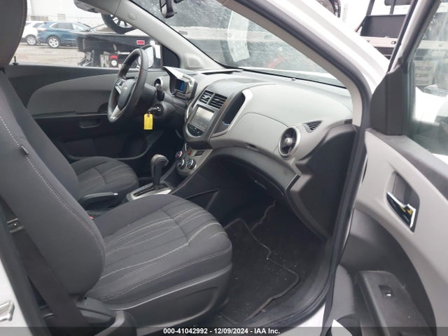 Chevrolet Sonic 2014 1G1JC6EH9E4204107 Image 5
