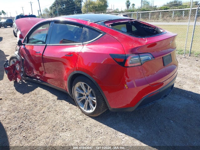2020 TESLA MODEL Y 5YJYGDEE5LF049713 Photo 2