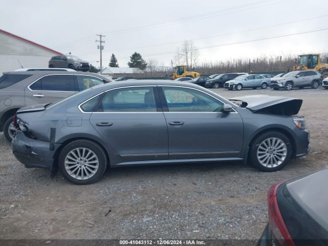 1VWBT7A30GC024841 Volkswagen Passat 1.8t Se