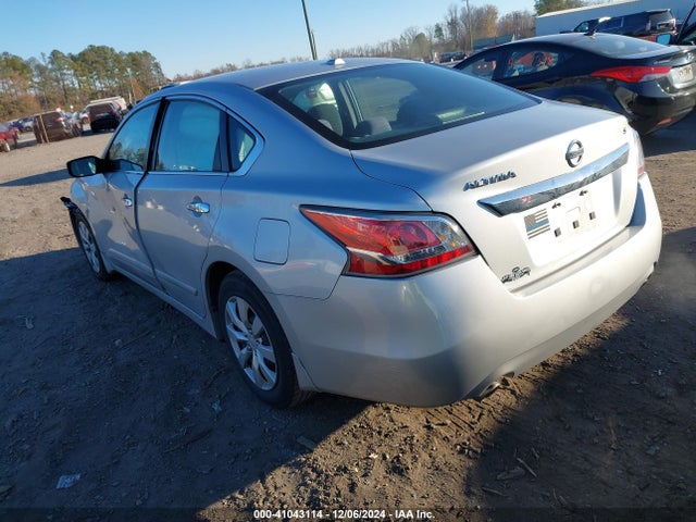 Nissan Altima 2.5 S 2015 1N4AL3AP0FC279634 Image 3