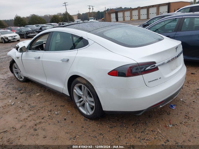 2013 TESLA MODEL S 5YJSA1CN6DFP22955 Photo 2