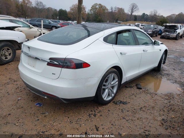 2013 TESLA MODEL S 5YJSA1CN6DFP22955 Photo 3