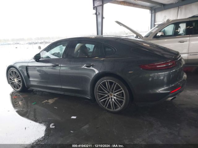 WP0AA2A75KL102372 Porsche PANAMERA 4