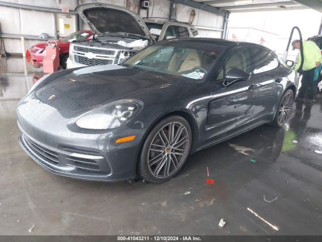 WP0AA2A75KL102372 Porsche PANAMERA 4