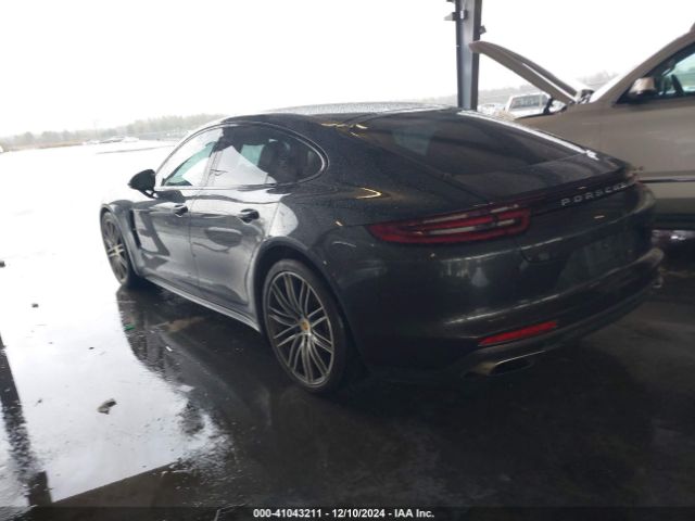 WP0AA2A75KL102372 Porsche PANAMERA 4