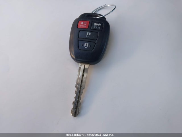 Toyota COROLLA LE 2016 5YFBURHE7GP513747 Image 11