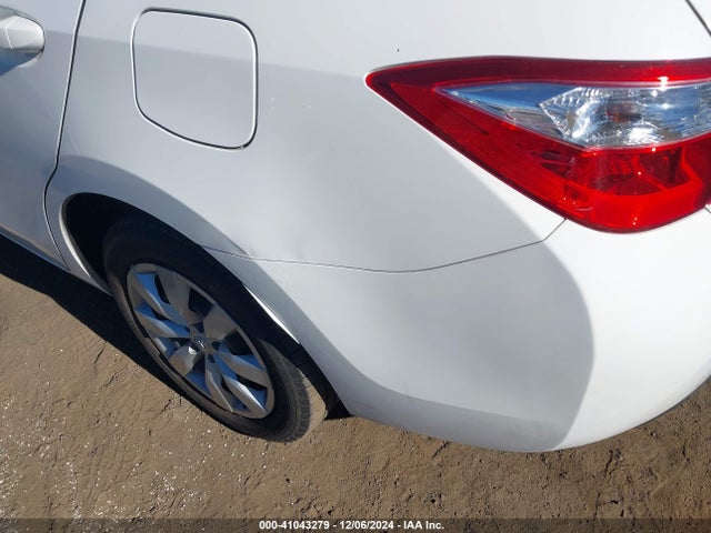 Toyota COROLLA LE 2016 5YFBURHE7GP513747 Image 18