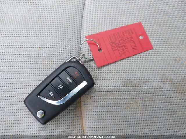 JTDEPMAE0NJ220632 Toyota COROLLA LE