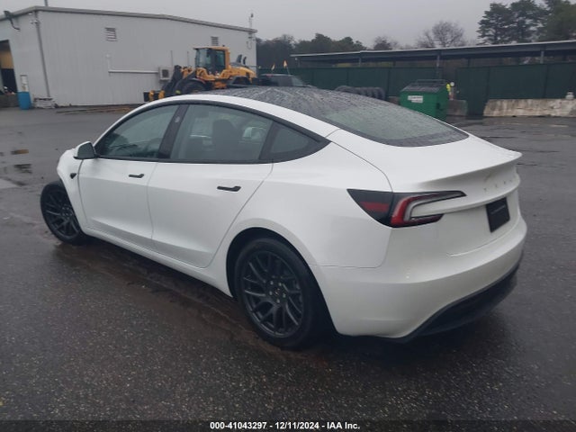 2024 TESLA MODEL 3 5YJ3E1EA7RF729214 Photo 2