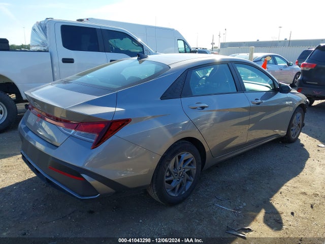 Hyundai ELANTRA SEL 2024 KMHLM4DG7RU784954 Image 4