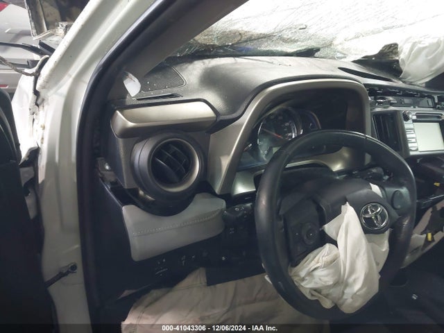 2T3DFREV1FW349228 Toyota Rav4 Limited