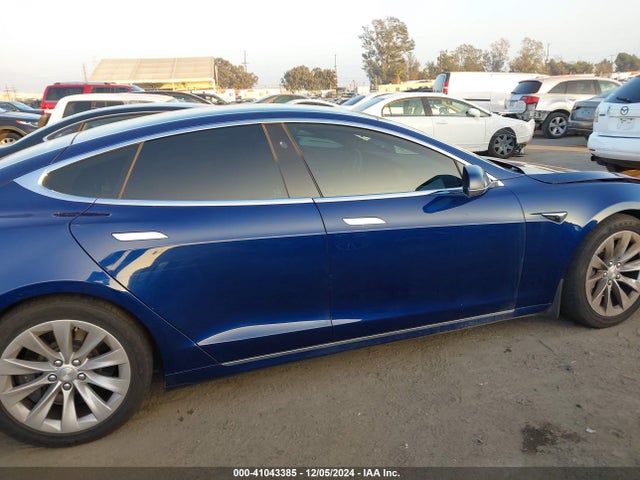 Tesla Model S 100d/75d/p100d 2018 5YJSA1E27JF272456 Image 13