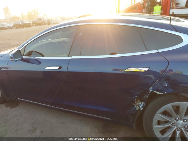 Tesla Model S 100d/75d/p100d 2018 5YJSA1E27JF272456 Image 14