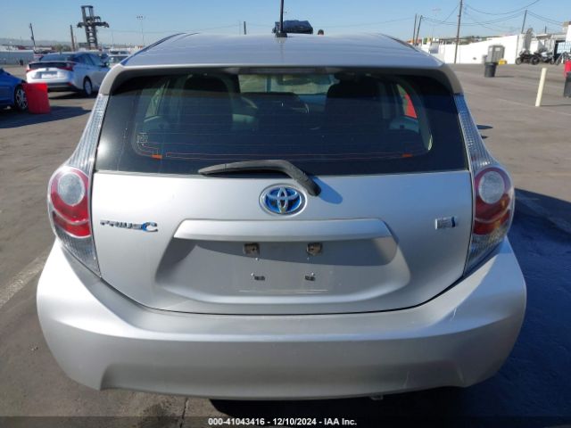 JTDKDTB33E1574227 Toyota Prius C One
