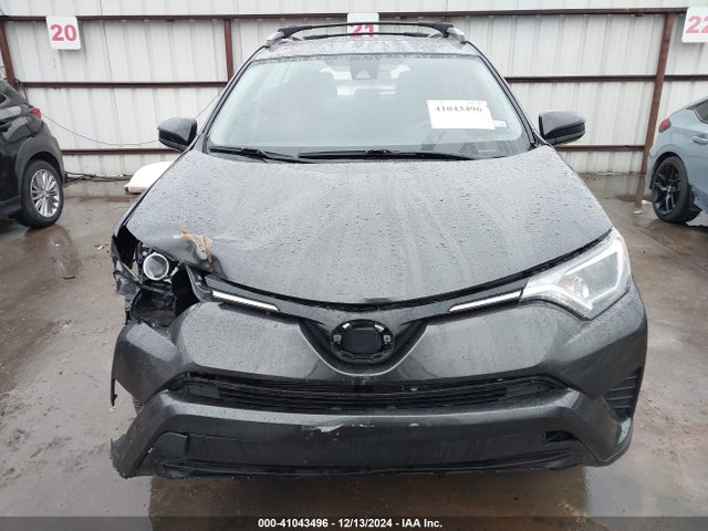 JTMZFREV6HJ712808 Toyota RAV4 LE