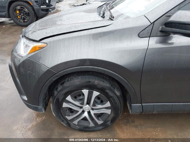 JTMZFREV6HJ712808 Toyota RAV4 LE