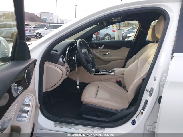 55SWF4JB2JU259008 Mercedes-Benz C 300