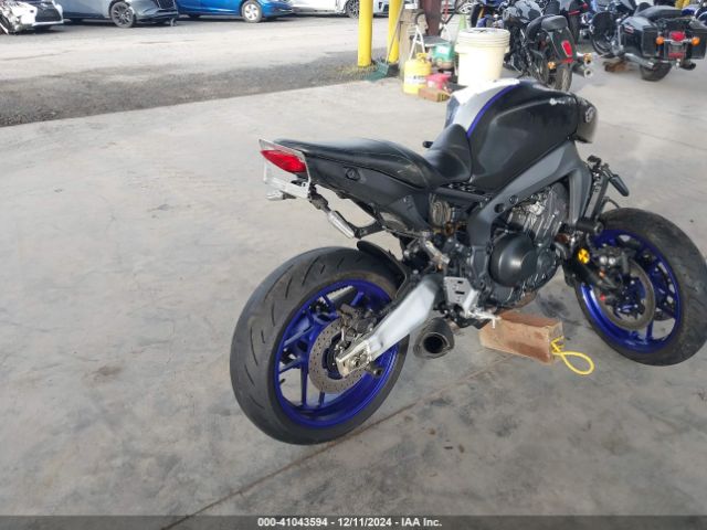 2021 YAMAHA MT09 JYARN72E3MA000595 Photo 3