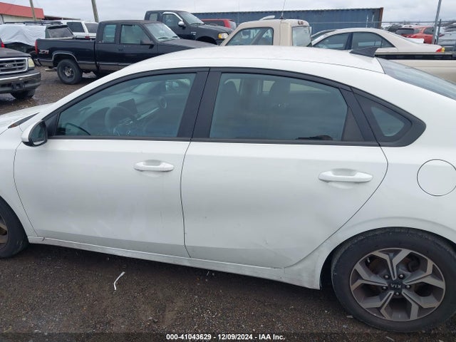 KIA Forte Lxs 2021 3KPF24AD0ME271022 Image 14