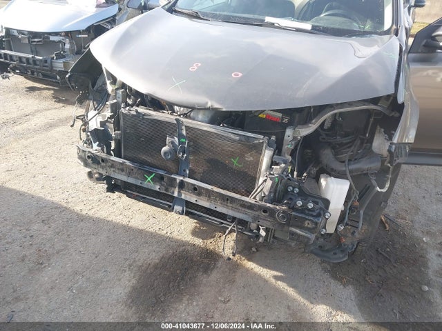 Toyota RAV4 LE 2015 JTMBFREV9FD142171 Image 6