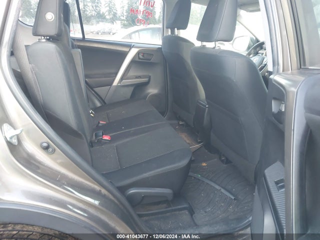 Toyota RAV4 LE 2015 JTMBFREV9FD142171 Image 8