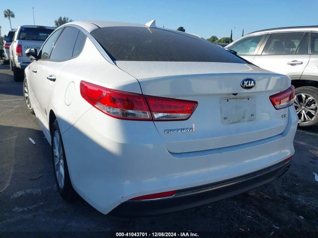 KIA OPTIMA EX 2016 5XXGU4L36GG121186 Image 3