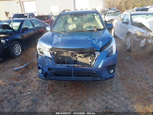 JF2SKADCXRH444516 Subaru Forester Premium