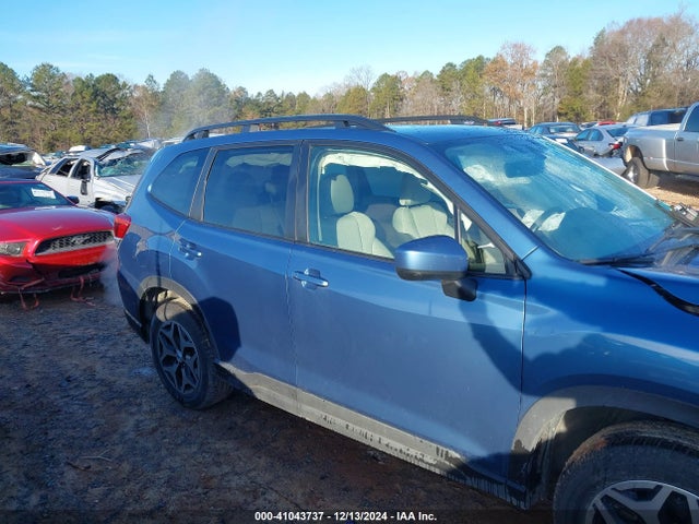 JF2SKADCXRH444516 Subaru Forester Premium