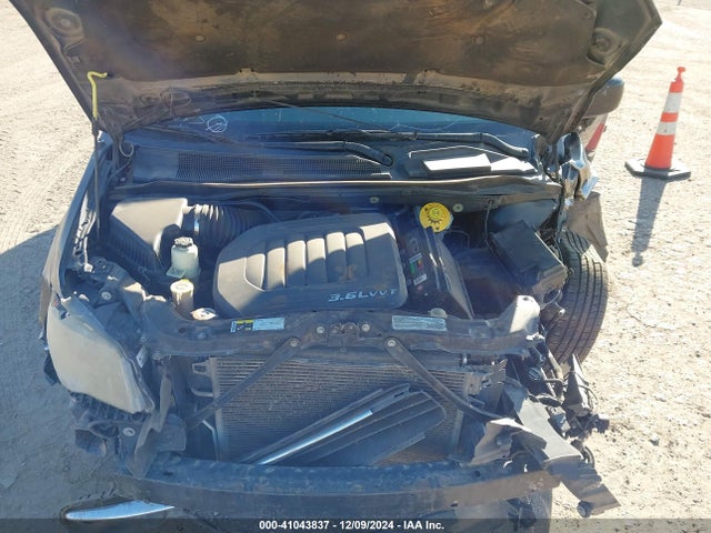 2C4RC1HG8ER177799 Chrysler Town & Country S