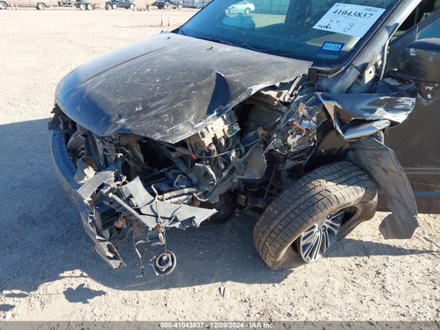 2C4RC1HG8ER177799 Chrysler Town & Country S