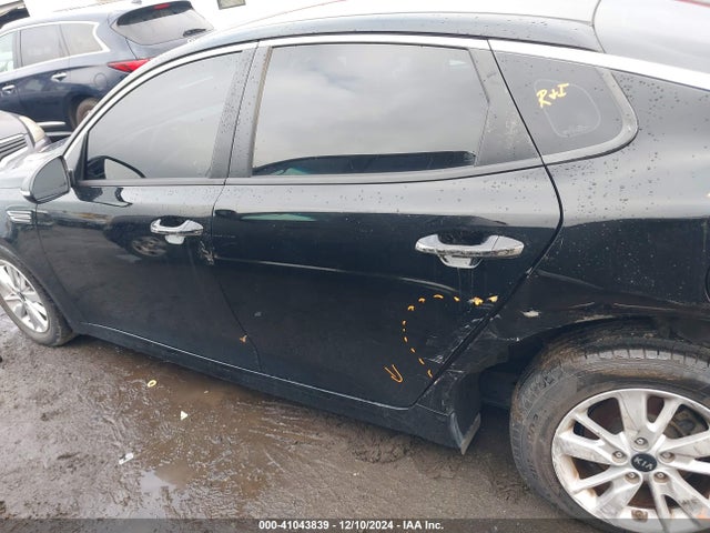 KIA Optima Lx 2018 5XXGT4L30JG222699 Image 14