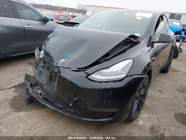 2021 TESLA MODEL Y 5YJYGDEE5MF137825 Photo 1