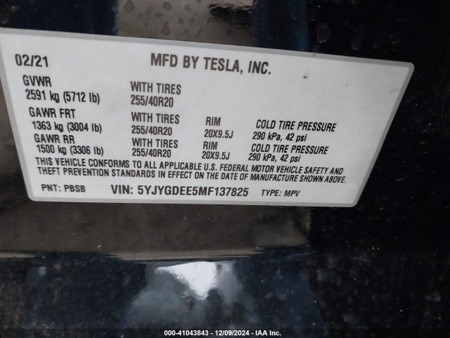2021 TESLA MODEL Y 5YJYGDEE5MF137825 Photo 8