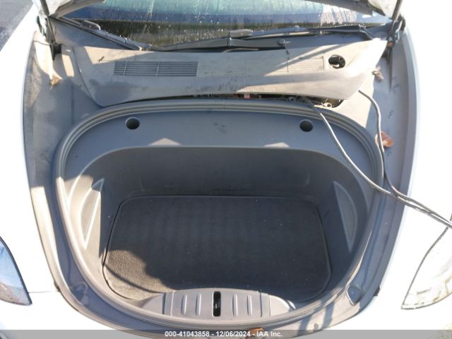 5YJ3E1EA2PF582331 Tesla Model 3 Rear-wheel Drive