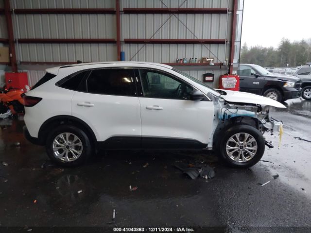 1FMCU9GN7RUA78607 Ford Escape Active