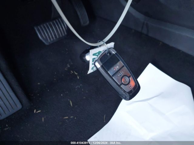 3FA6P0LU3KR200139 Ford Fusion Hybrid Se