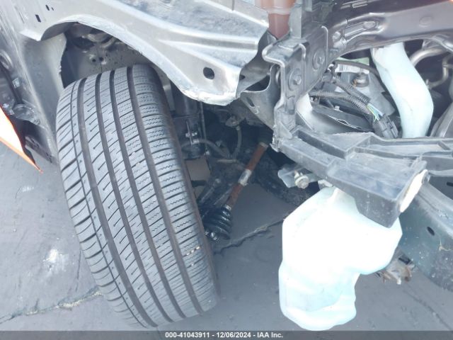 3FA6P0LU3KR200139 Ford Fusion Hybrid Se