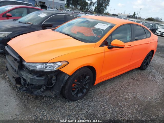 3FA6P0LU3KR200139 Ford Fusion Hybrid Se