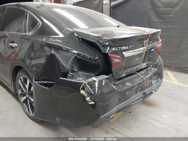 1N4AL3AP7JC114298 Nissan Altima 2.5 Sr