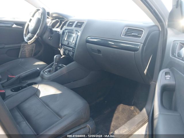 3VWLA7AJ2FM342885 Volkswagen Jetta 2.0l Tdi Sel