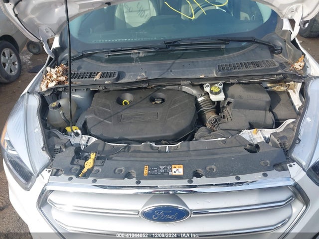 Ford Escape Titanium 2019 1FMCU0J9XKUA61121 Image 10