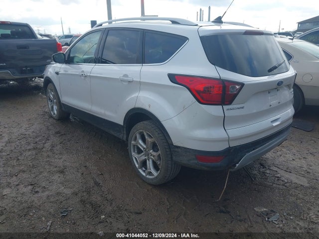Ford Escape Titanium 2019 1FMCU0J9XKUA61121 Image 3