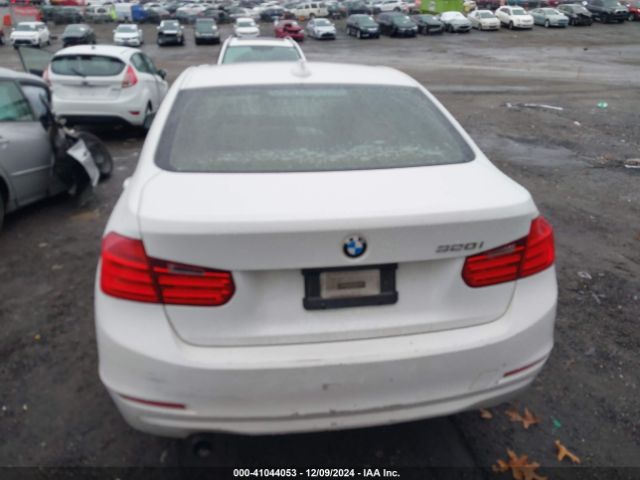 WBA3B1C51FP831380 BMW 320i