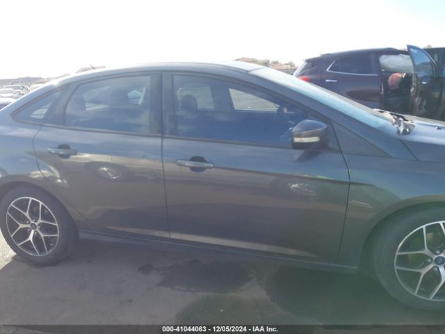 1FADP3H28HL255015 Ford FOCUS SEL