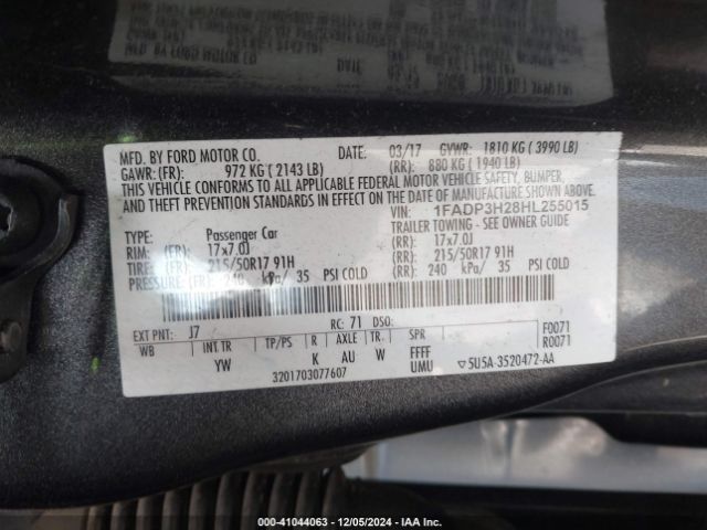 1FADP3H28HL255015 Ford FOCUS SEL