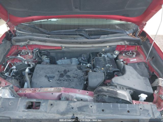 JA4AZ3A35JZ041056 Mitsubishi Outlander Se