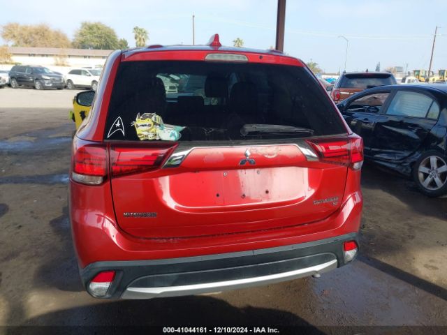 JA4AZ3A35JZ041056 Mitsubishi Outlander Se
