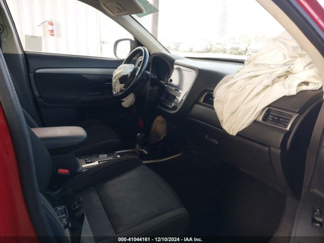 JA4AZ3A35JZ041056 Mitsubishi Outlander Se