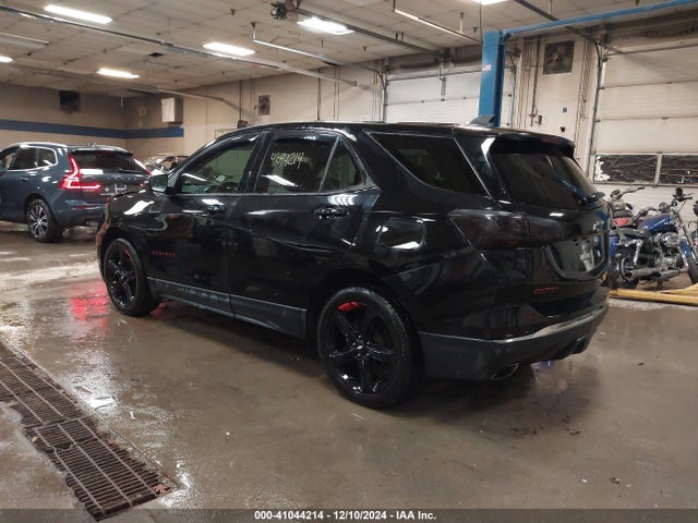 Chevrolet EQUINOX LT 2018 2GNAXTEX9J6258637 Image 3